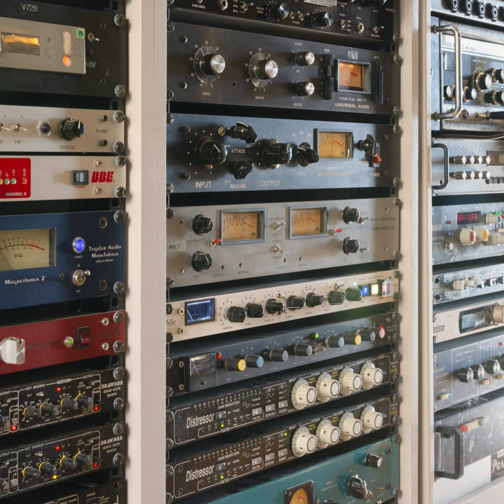 One-Two-Pass-It-South-amps-1024x1024