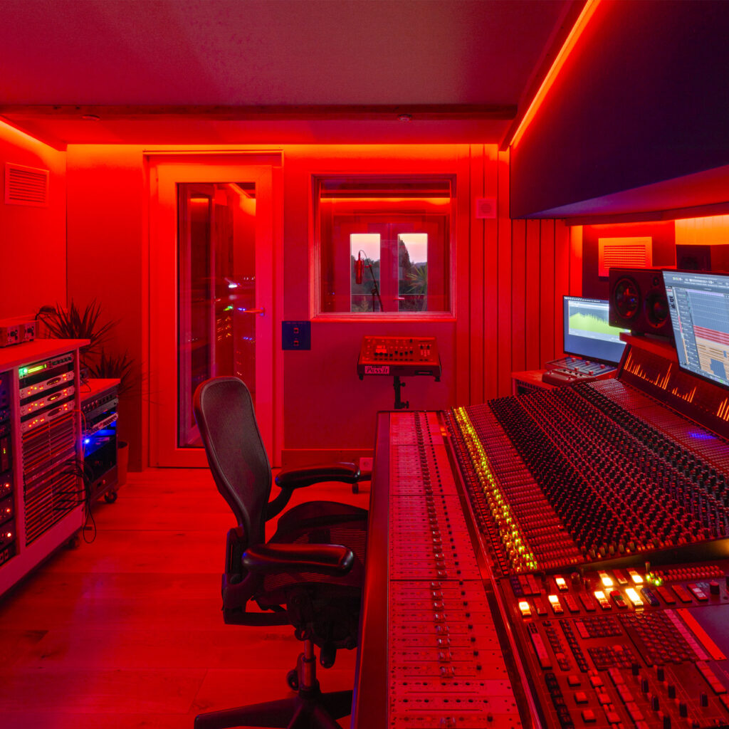 One-Two-Pass-It-South-studio-1024x1024